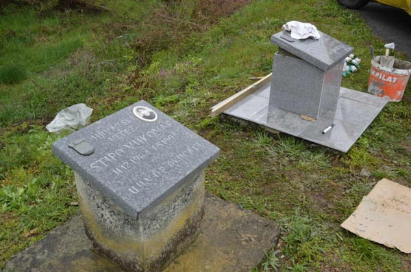 Spomenik 2019 07
