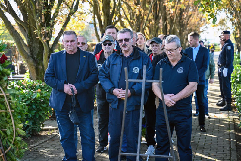 Svi sveti 2025 01