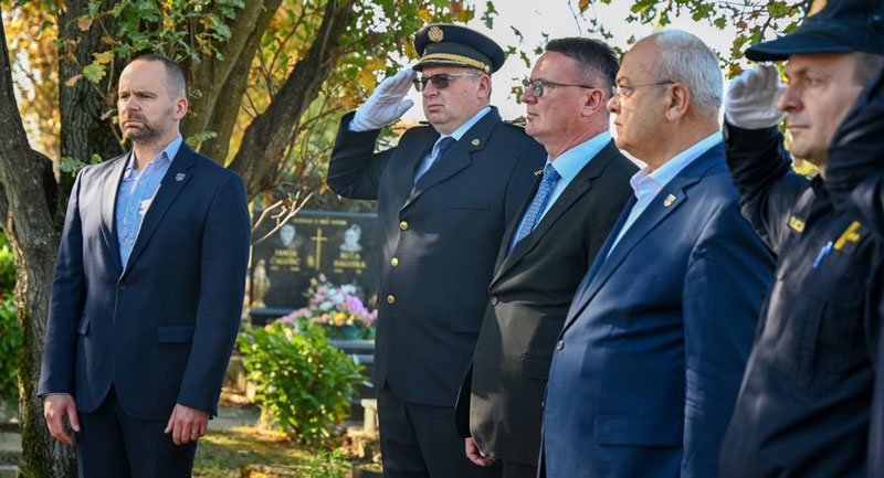 Svi sveti 2025 08